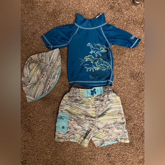 Toddler Boy Swim Outfit 2T - Picture 3 of 4